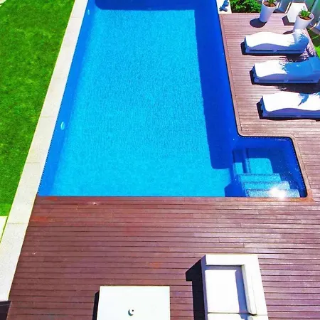Lujosa Vistas Al Mar Y Piscina Climatiza Villa