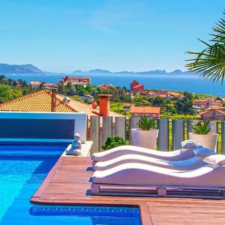 Lujosa Vistas Al Mar Y Piscina Climatiza Villa
