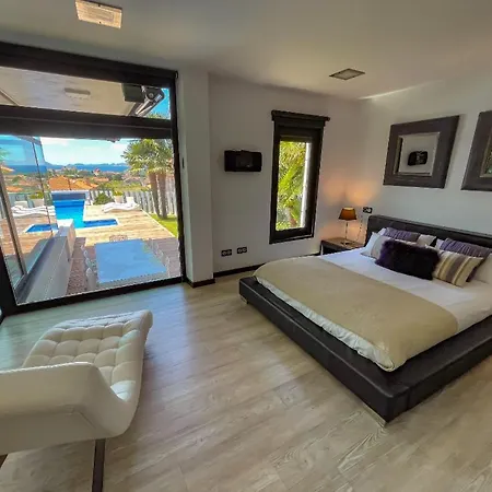 Lujosa Vistas Al Mar Y Piscina Climatiza Sanxenxo